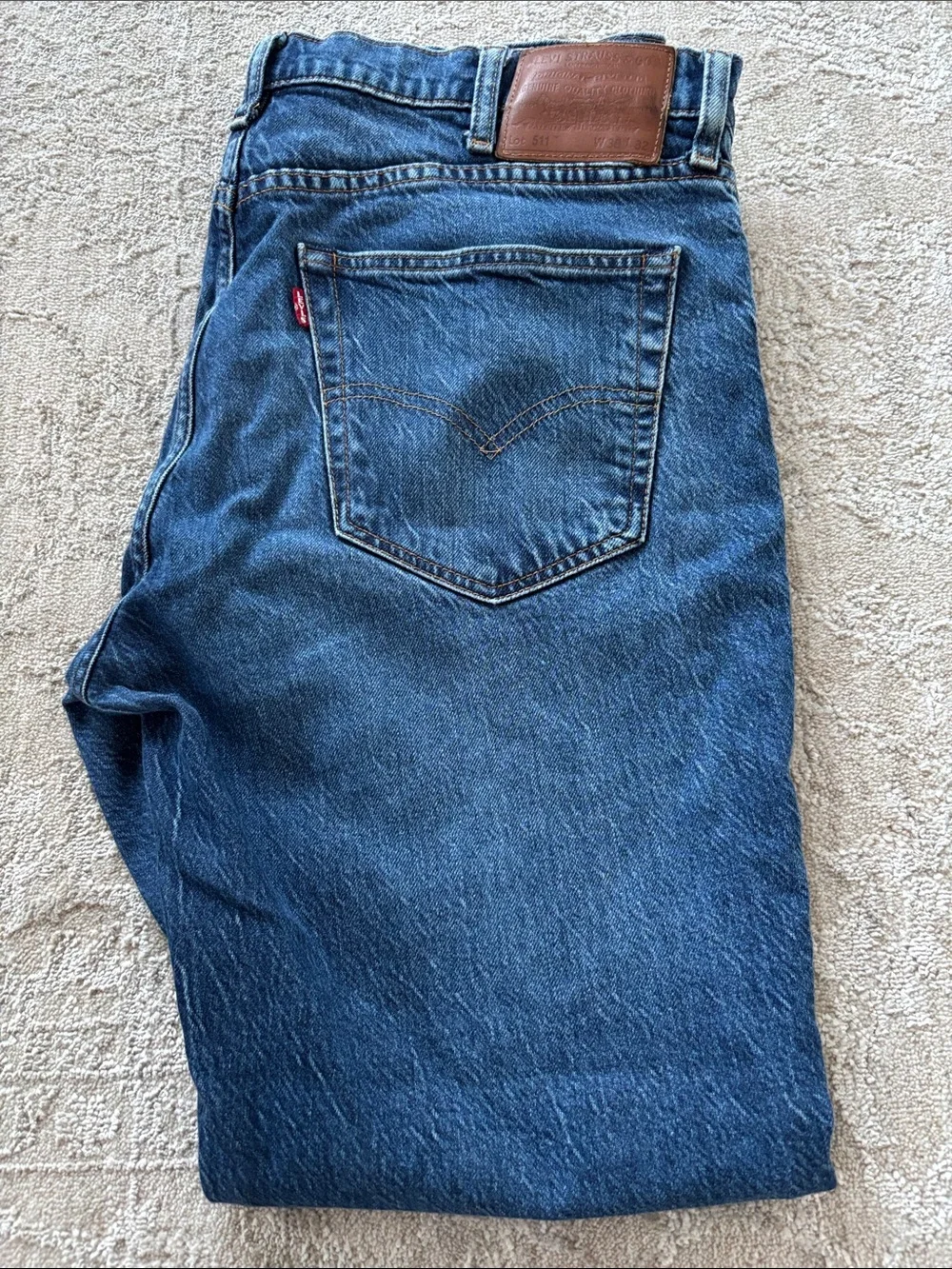 Levi's Men's 511 Dark Blue Relaxed Fit Jeans Leather Tags Premium size 38x32